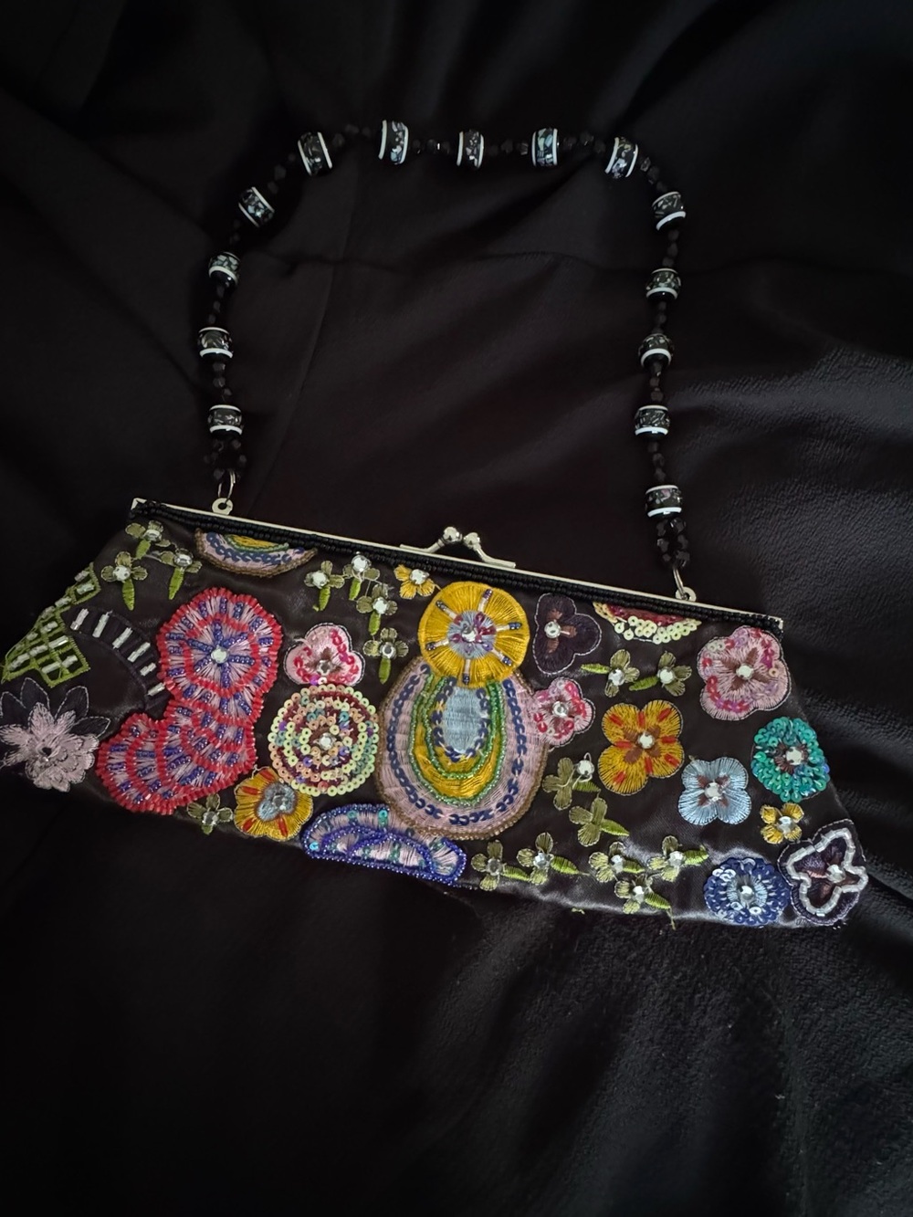 Embroidered Black Floral Evening Clutch 90’s Vintage - Picture 2 of 10